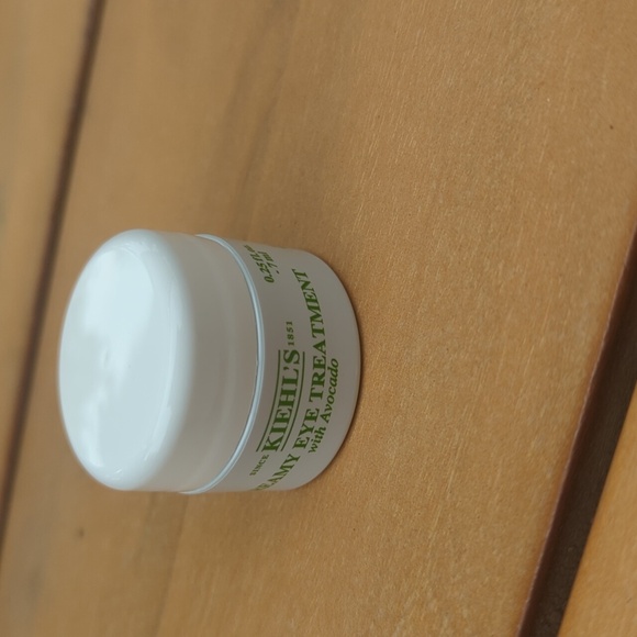 Kiehl’s Travel Set With Bag, Body Moisturizer, Scalp Mask, Eye Treatment, New - Picture 6 of 7